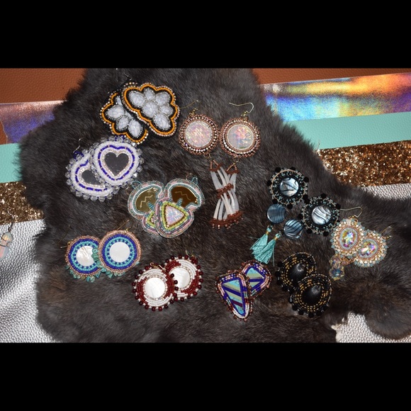 Native shell earrings - Picture 5 of 5